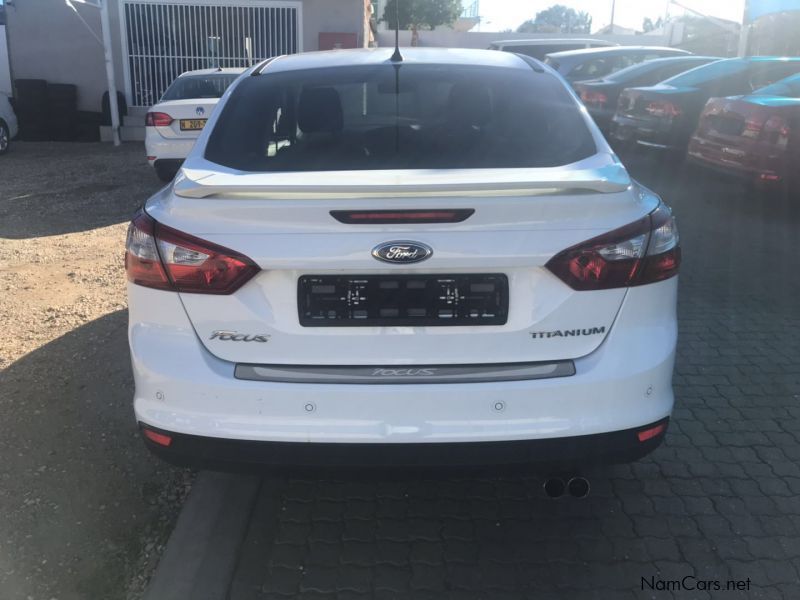 Ford FOCUS TITANIUM 1.6L in Namibia