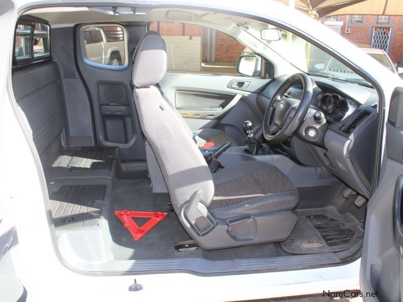 Ford Ranger 3.2 XLS 2x4 Manual in Namibia