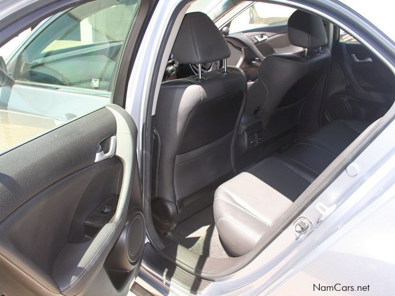 Honda Accord 2.4 exclusive a/t in Namibia