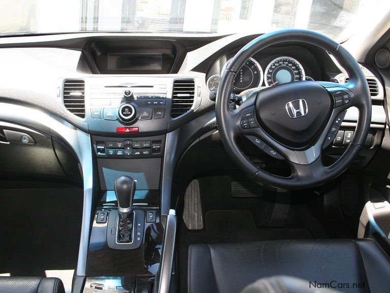 Honda Accord 2.4 exclusive a/t in Namibia