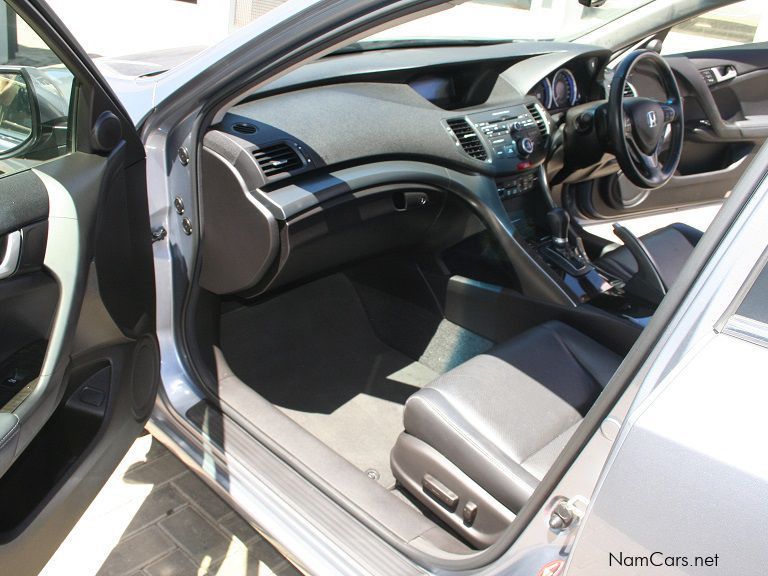 Honda Accord 2.4 exclusive a/t in Namibia