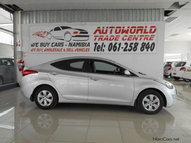 Hyundai Elantra 1.6 Gls/premium in Namibia