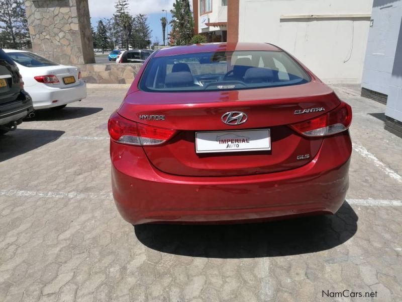 Hyundai Elantra 1.8 Gls/executive in Namibia