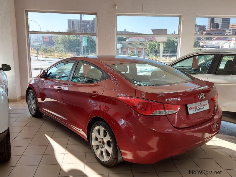 Hyundai Elantra 1.8 Gls/executive in Namibia