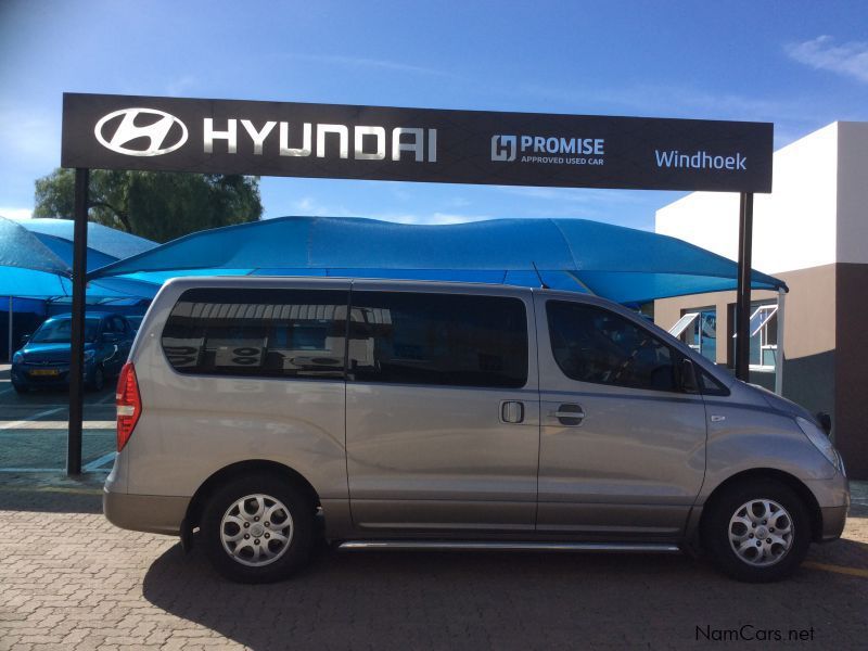 Hyundai H1 2.4 Bus 9-seater Petrol manual in Namibia