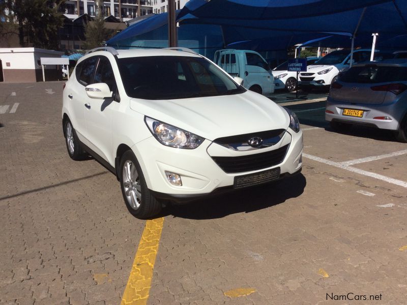 Hyundai IX35 2.0 Executive auto in Namibia