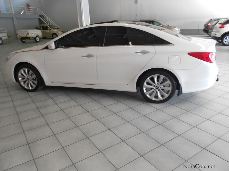 Hyundai Sonata 2.4 GLS Exec A/T in Namibia