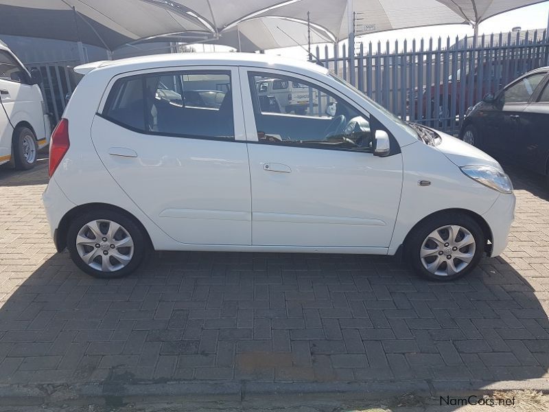 Hyundai i10  1.2 GLS Fluid A/T Hatch in Namibia