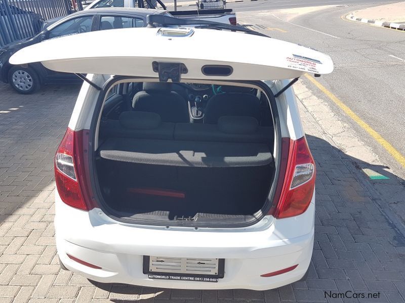 Hyundai i10  1.2 GLS Fluid A/T Hatch in Namibia