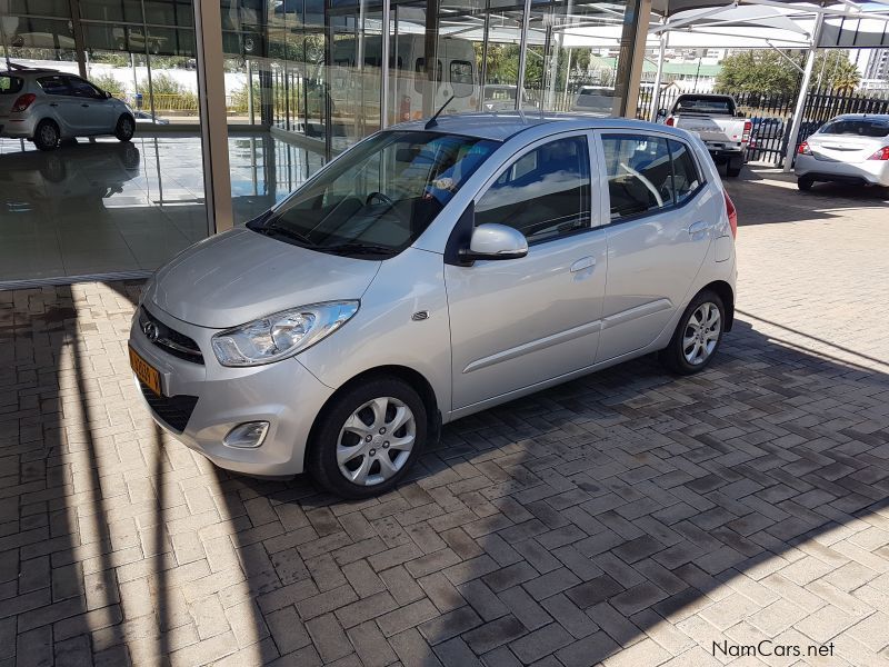 Hyundai i10 1.25GLS Fluid A/T 5Dr in Namibia