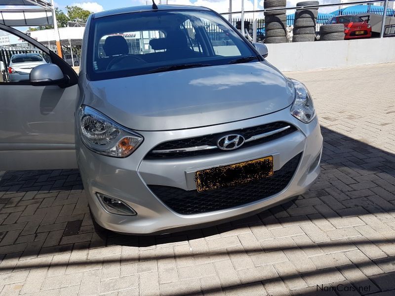 Hyundai i10 1.25GLS Fluid A/T 5Dr in Namibia