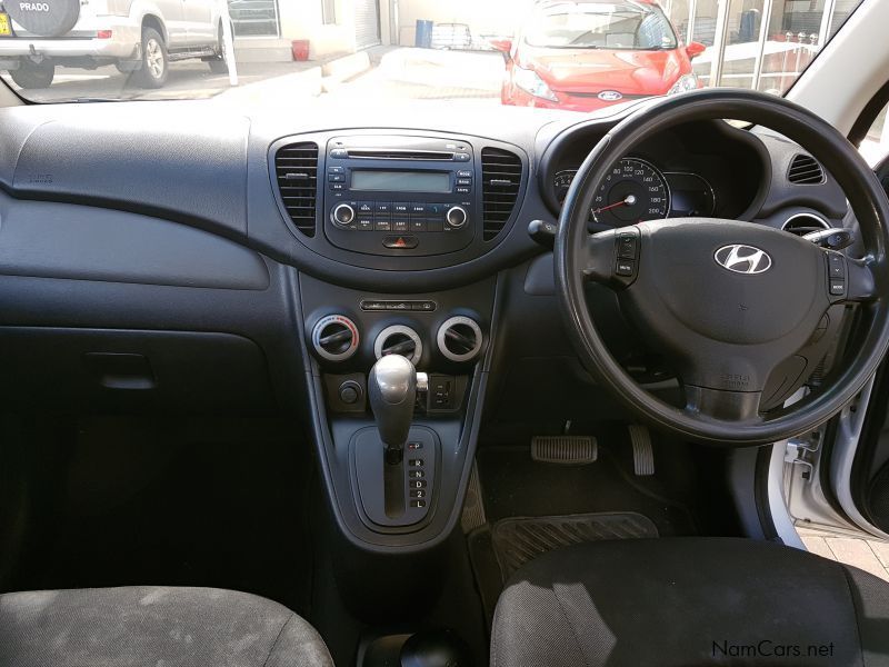 Hyundai i10 1.25GLS Fluid A/T 5Dr in Namibia