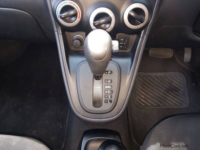 Hyundai i10 1.25GLS Fluid A/T 5Dr in Namibia