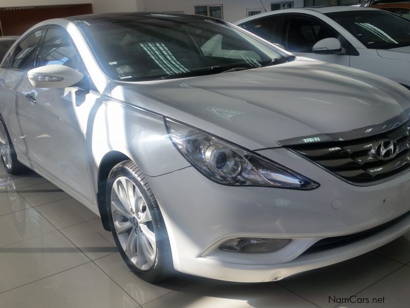 Hyundai i45 2.4i SR A/T in Namibia