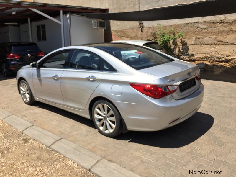 Hyundai i45 in Namibia