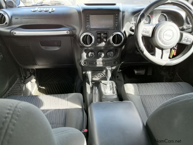 Jeep Wrangler Sahara 3.6 V6 A/T in Namibia