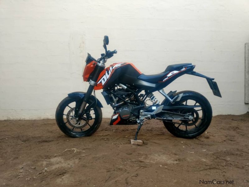 KTM Duke 125 in Namibia