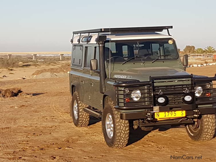 land rover defender puma 110