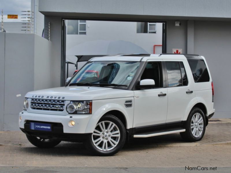 Land Rover Discovery 4 SE V8 in Namibia