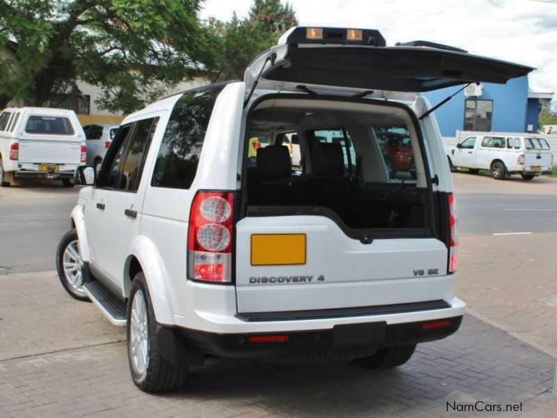 Land Rover Discovery 4 SE V8 in Namibia