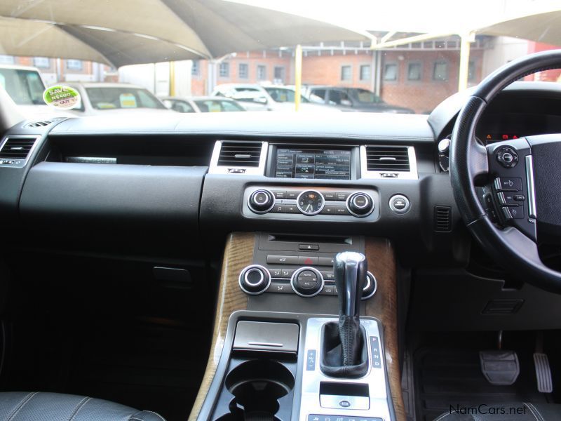 Land Rover RANGE ROVER TDV6 LUX in Namibia