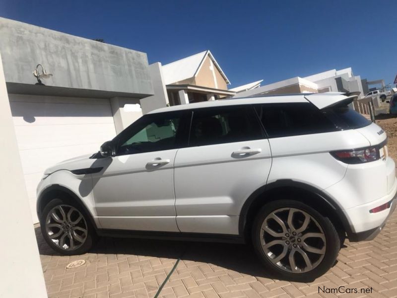 Land Rover Range Rover Evoque in Namibia