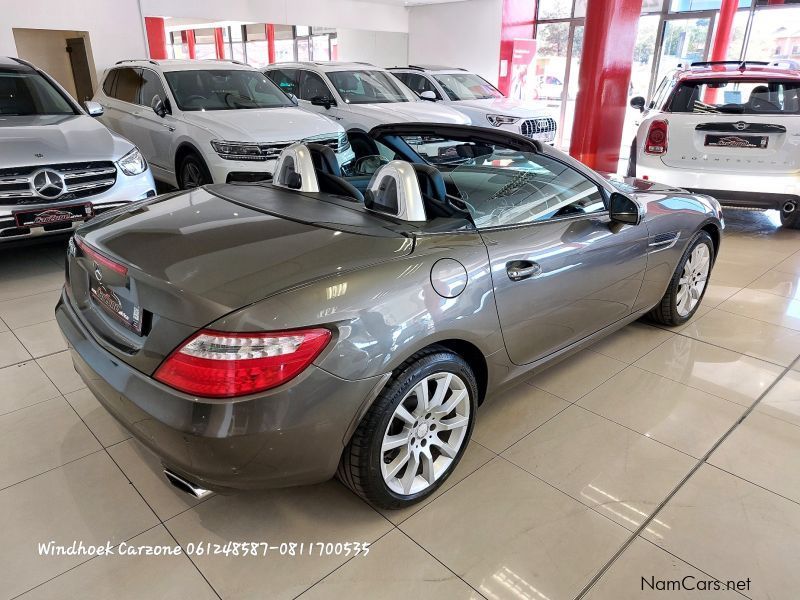 Mercedes-Benz SLK 350 A/T 225kW in Namibia