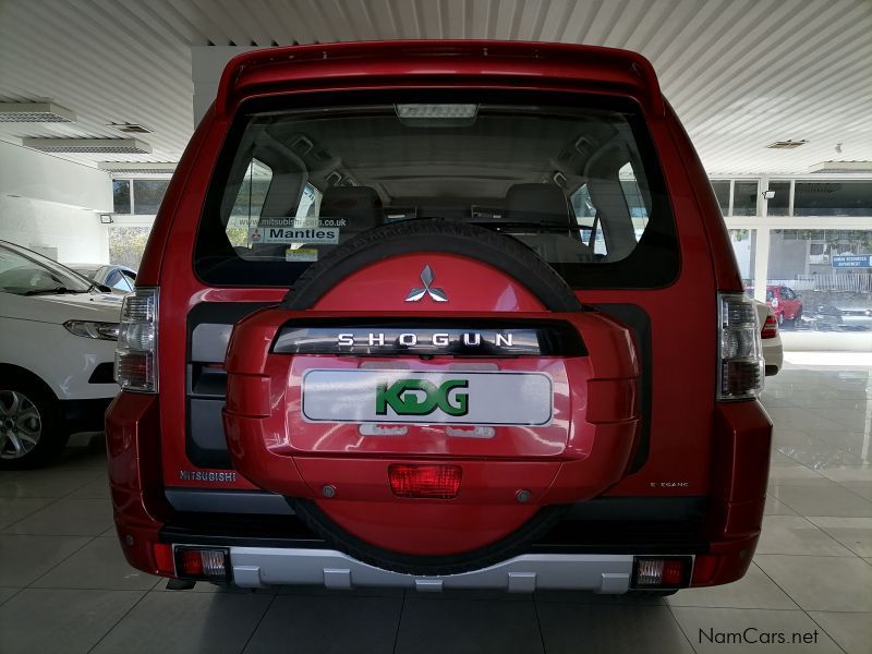 Mitsubishi Shogun DI-D 3.2 GLS in Namibia