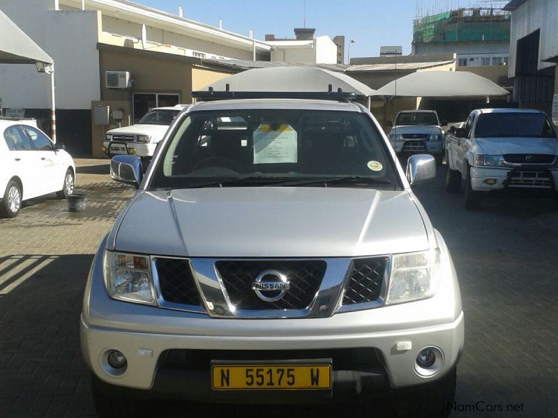 Nissan NAVARA 2.5 DCi Club cab 4x4 in Namibia