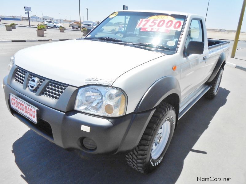 Nissan NP300 2.4 S/C 4X4 in Namibia