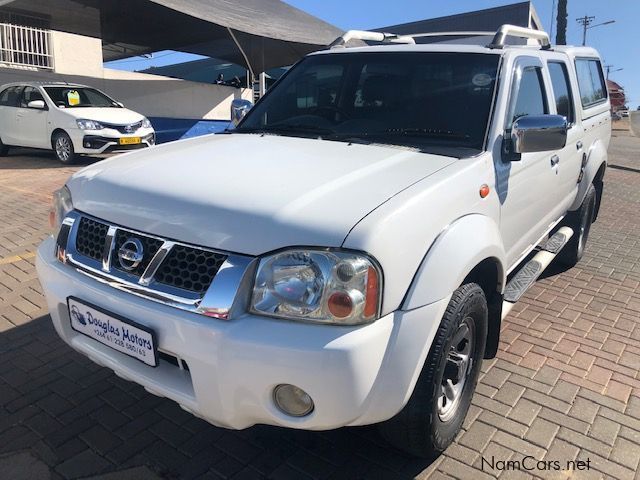 Nissan NP300 2.4i HiRider 4x4 D/Cab in Namibia