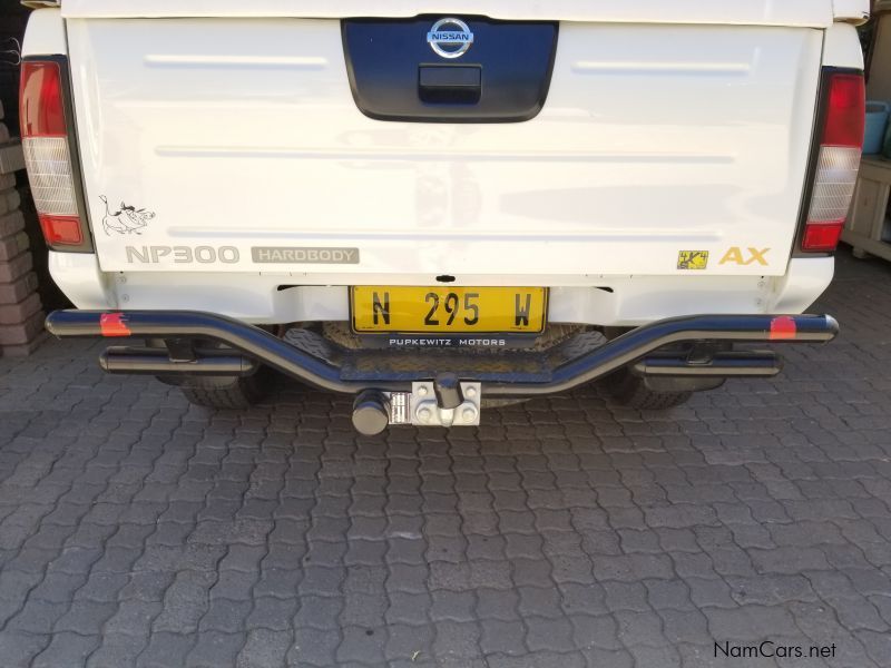 Nissan NP300 2.5 TDI 4x4 D/C PU in Namibia