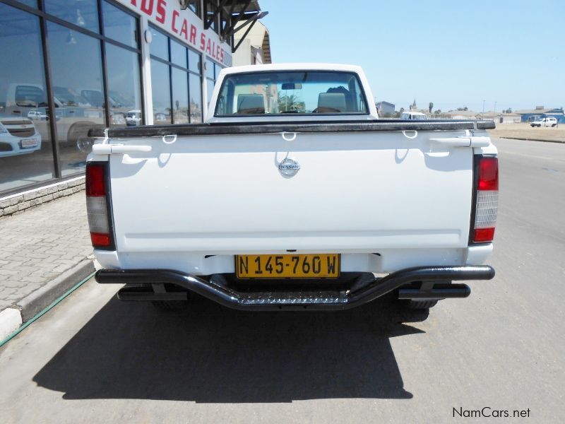 Nissan NP300 2.5 Tdi S/C 4X4 in Namibia