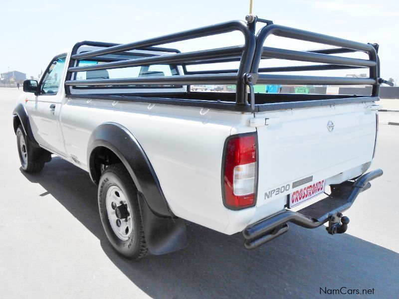 Nissan NP300 2.5 d 4x4 (diesel) in Namibia