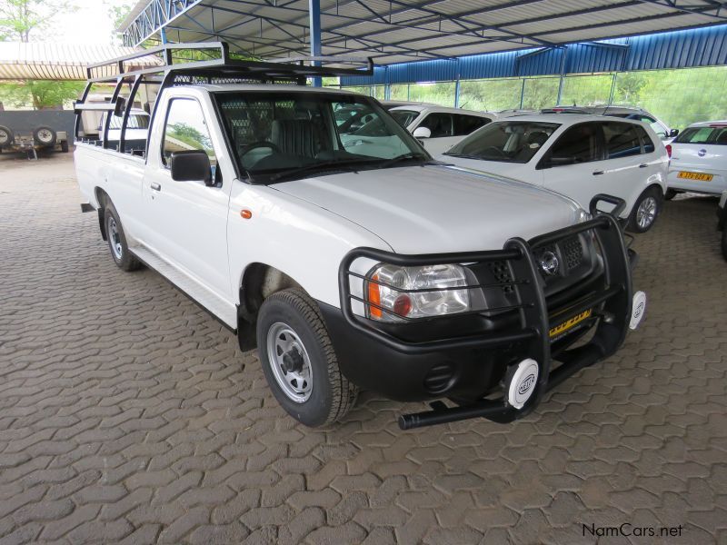 Nissan NP300 2000L LWB in Namibia