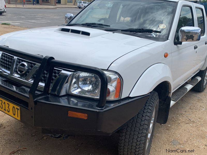 Nissan NP300 4x4 in Namibia