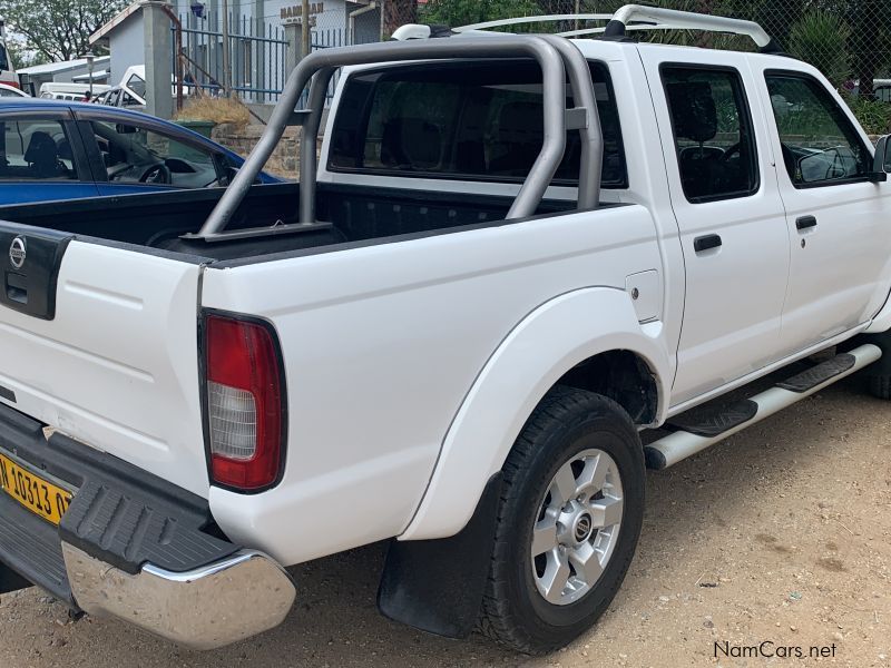 Nissan NP300 4x4 in Namibia