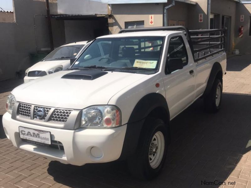 Nissan NP300 Hardbody 2.0i LWD P/U S/C in Namibia