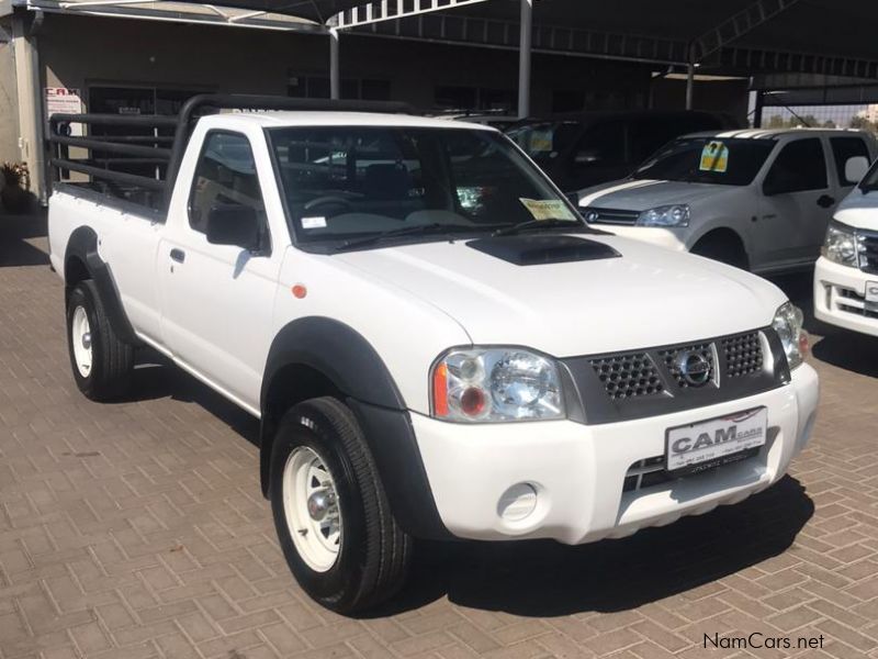 Nissan NP300 Hardbody 2.0i LWD P/U S/C in Namibia