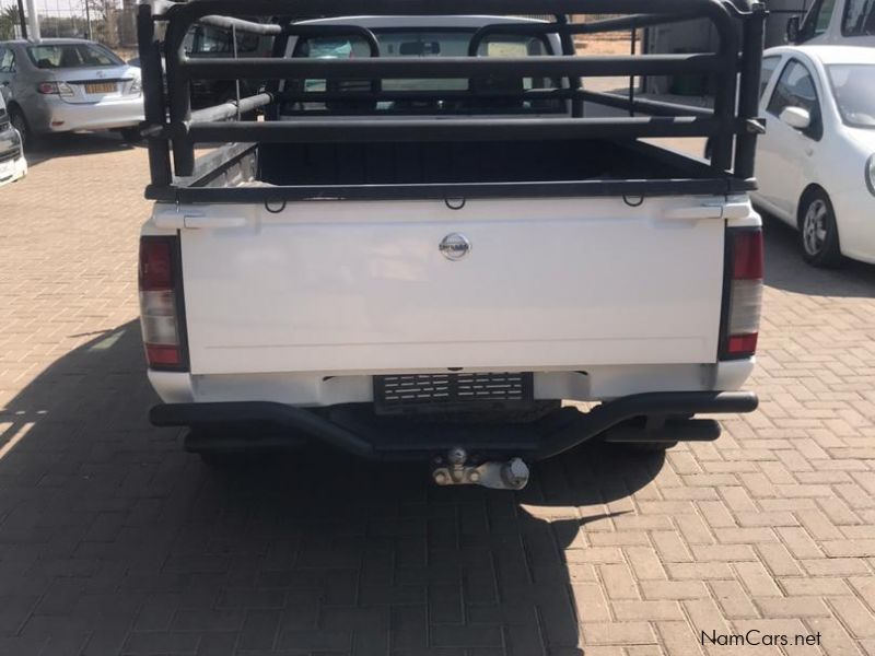 Nissan NP300 Hardbody 2.0i LWD P/U S/C in Namibia