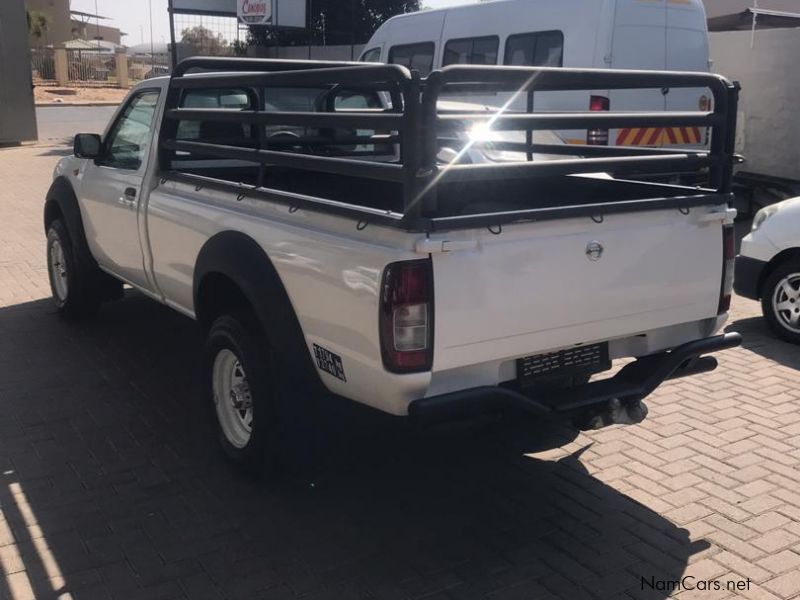 Nissan NP300 Hardbody 2.0i LWD P/U S/C in Namibia