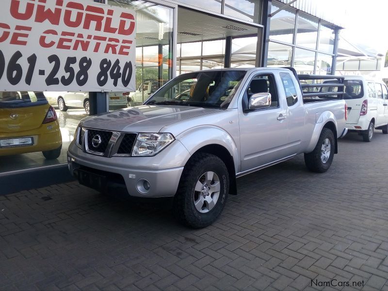 Nissan Navara 2.5 4x4 Extended Cab in Namibia