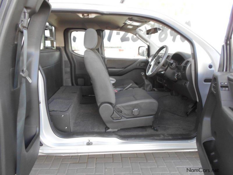 Nissan Navara 2.5 DCi Xe K/Cab 4x4 in Namibia