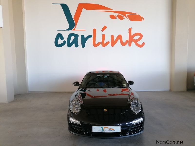 Porsche Porsche 911 Carrera GTS 4WD in Namibia