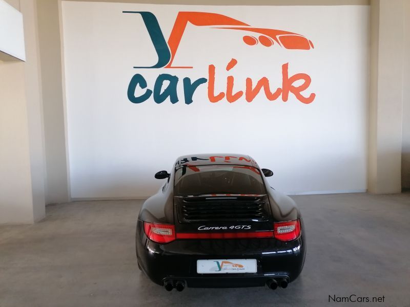 Porsche Porsche 911 Carrera GTS 4WD in Namibia