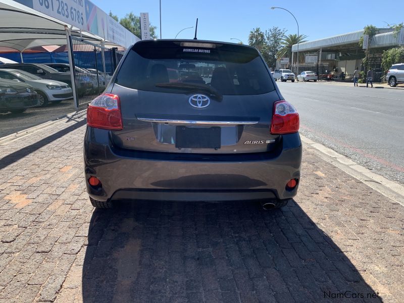 Toyota Auris Rs 6 speed manual Transmission in Namibia