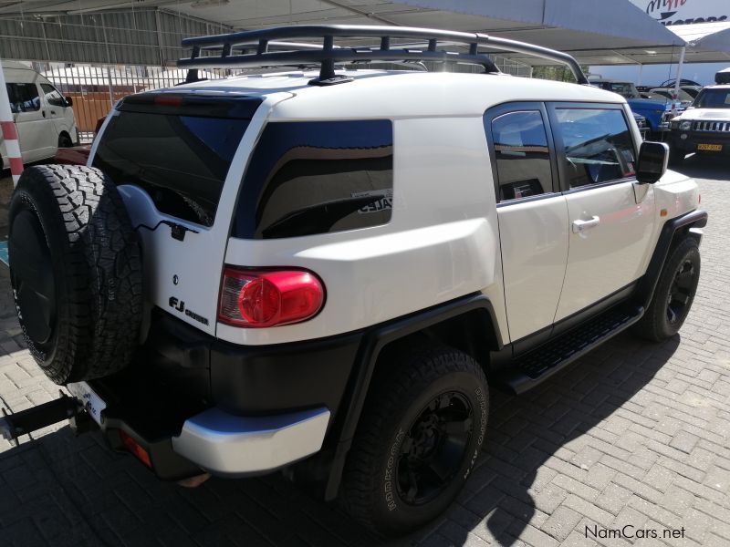 Toyota FJ Cruiser 4.0 V6 in Namibia