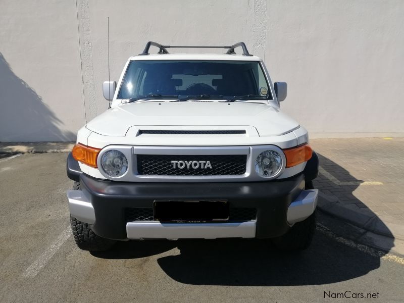 Toyota FJ Cruiser 4.0 V6 4x4 in Namibia