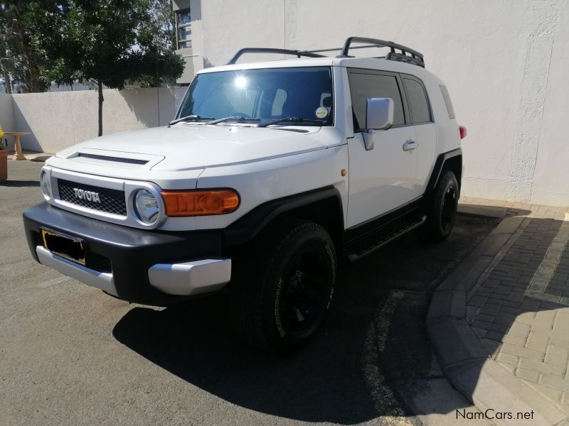 Toyota FJ Cruiser 4.0 V6 4x4 in Namibia