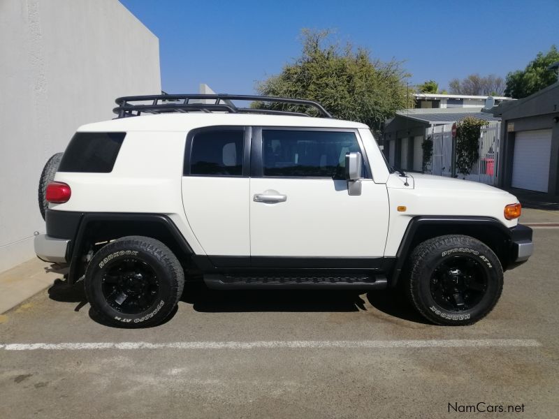 Toyota FJ Cruiser 4.0 V6 4x4 in Namibia